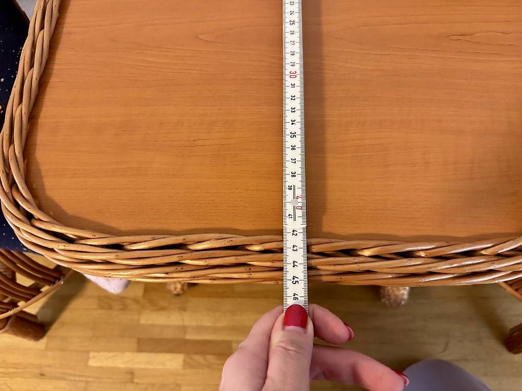 Set di tavolo e panche:  Handgemachte Kinder-Rattanlounge  – Usato da Zürich venduto da Nicole_852 4
