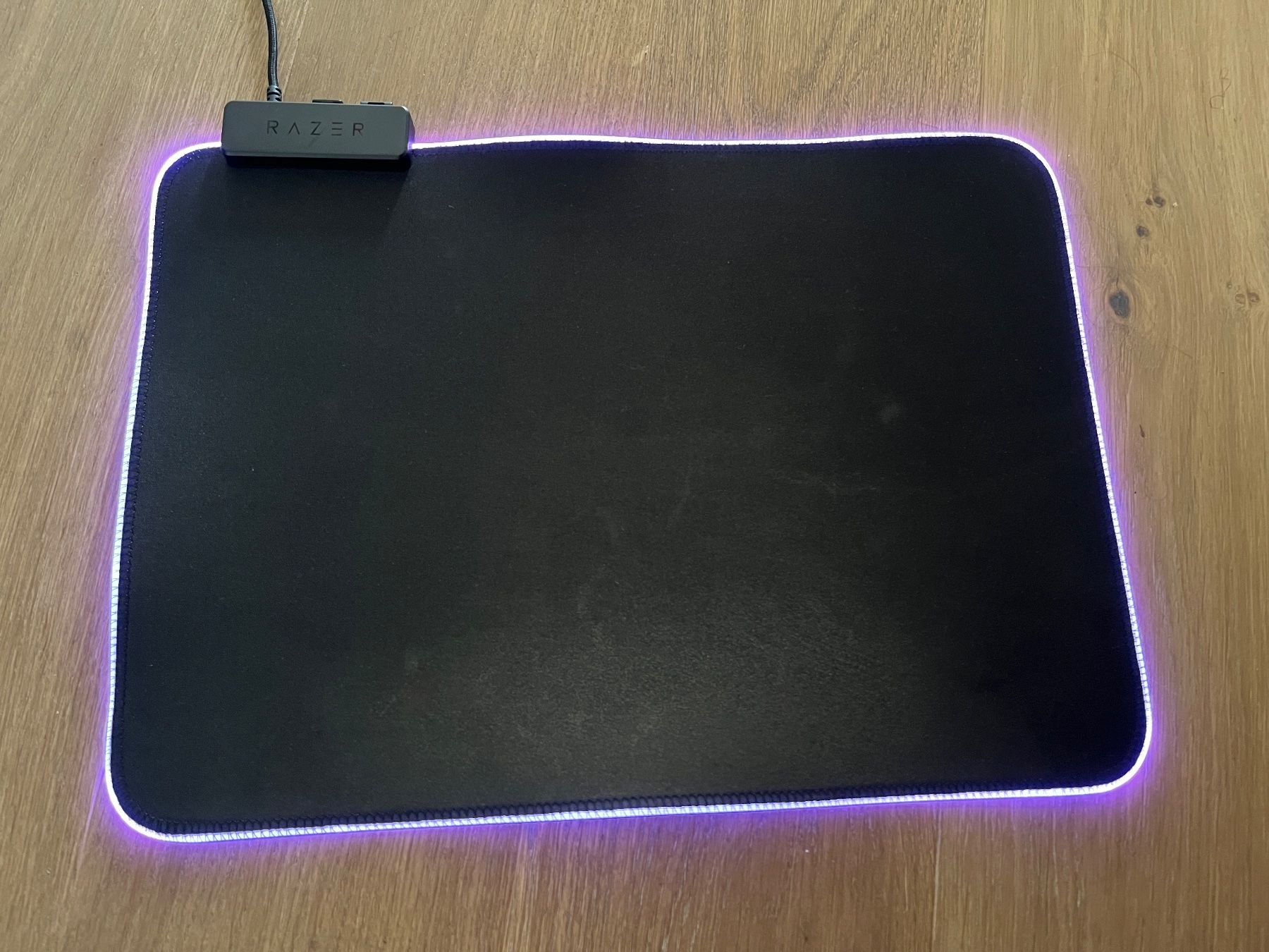 Razer Tapis de souris: Gaming Mousepad Razer RGB light (various colours) – D'occasion à Bottmingen par petertrybus 3