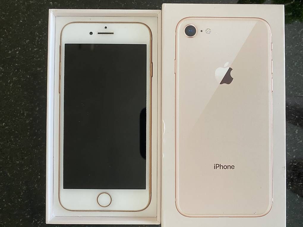 Apple Handys / Smartphones: iPhone 8 Rosegold – Gebraucht aus Zürich von jan_vh92