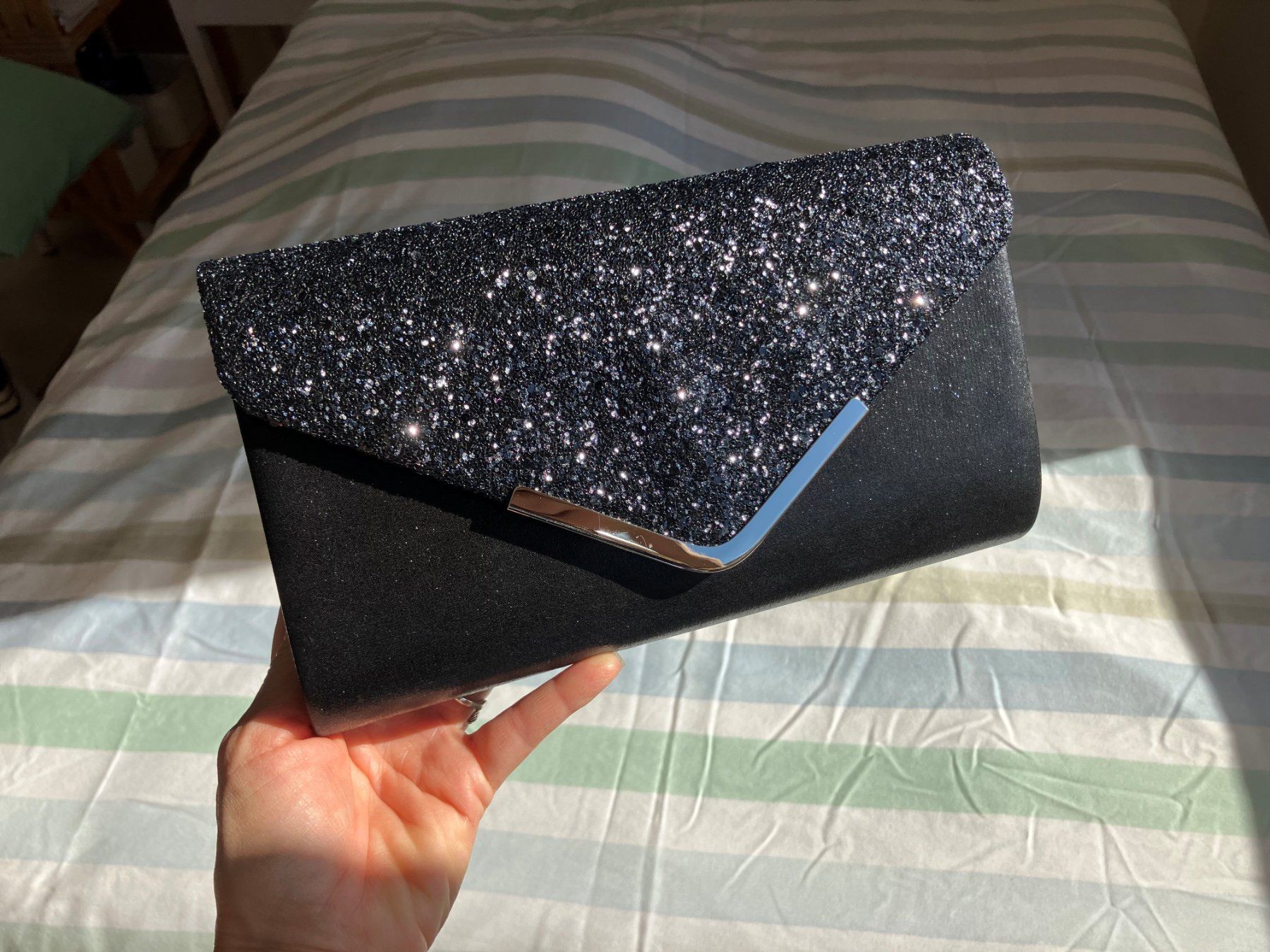 Sacs femmes: Pochette noire avec strass – Neuf avec emballage d'origine à La Chaux-de-Fonds par ric_js22