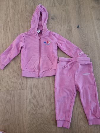 Trainingsanzug Adidas, 86