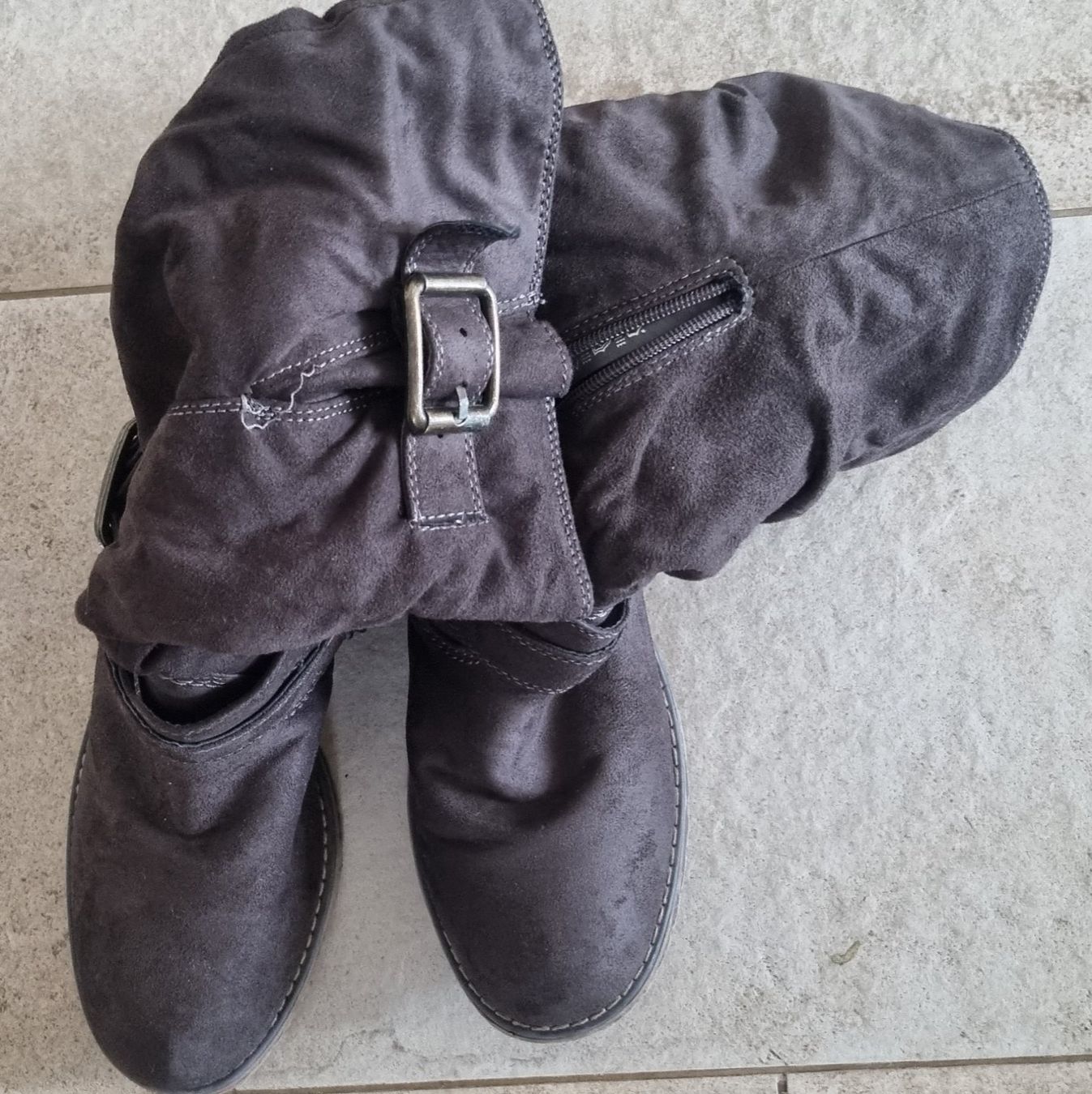 Scarpe da donna: Stiefel-Schuhe braun gr.40 – Usato da Grossdietwil venduto da GNOM313 1