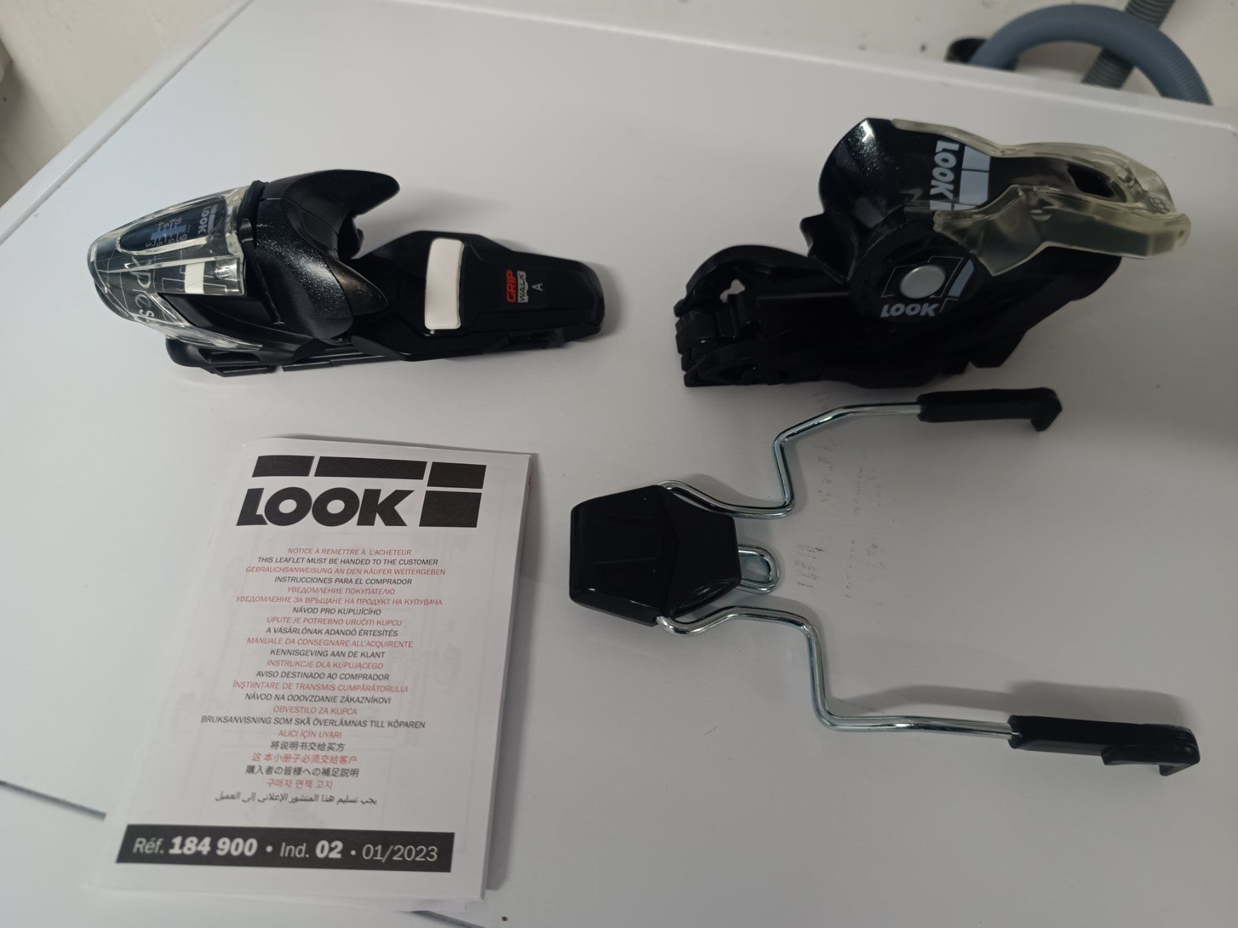 Look Attacchi: Skibindung Look – Nuovo (secondo la descrizione) da Niederwil SO venduto da Tphantom