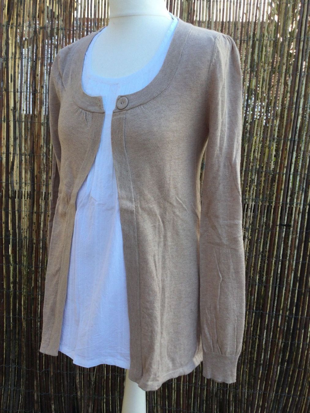 Maglioni & Felpe: Pull/Chemisier beige/blanc ELLEN AMBER, taille M – Nuovo e nell'imballaggio originale da Agiez venduto da chouchanelle 4