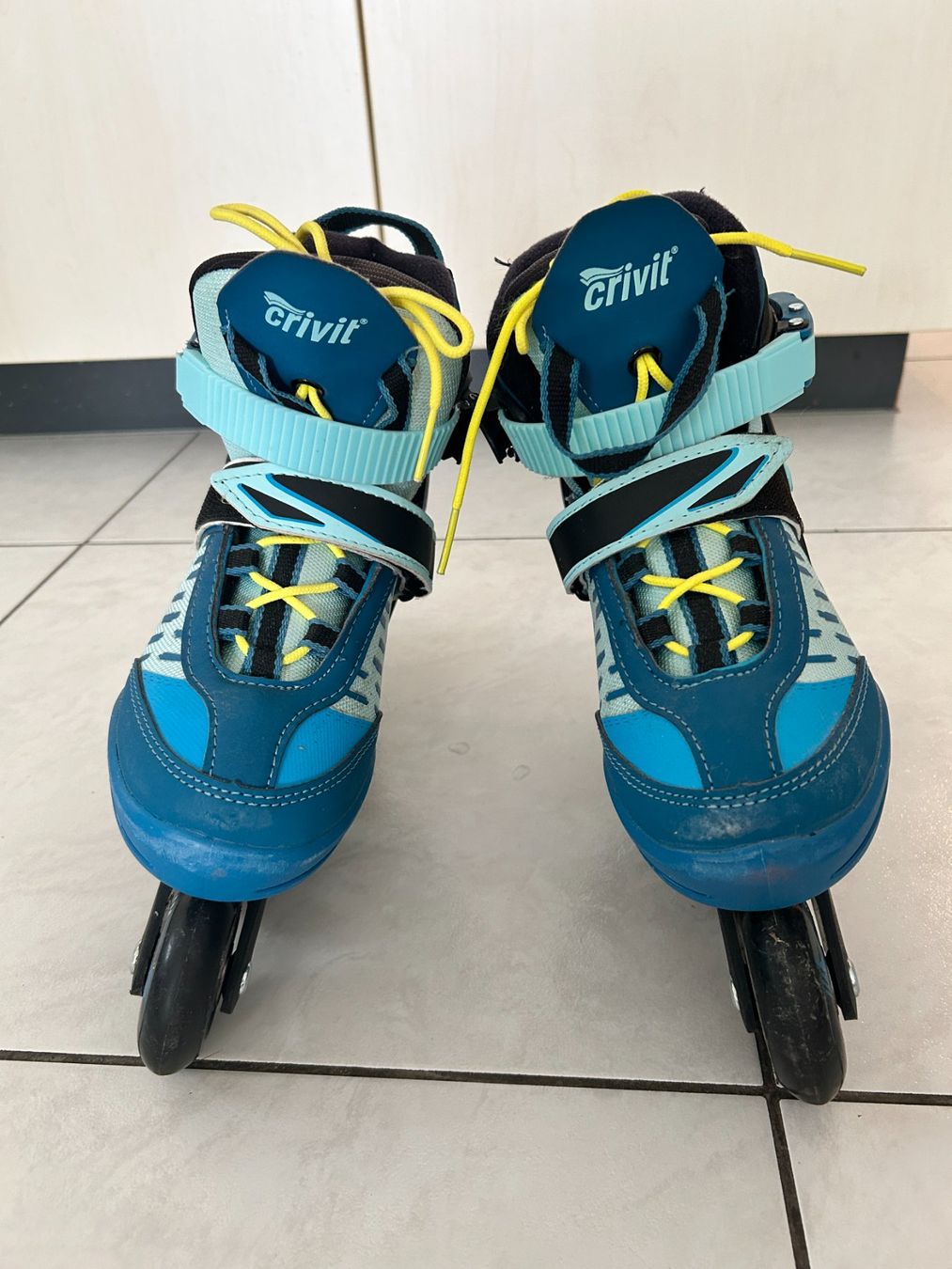 Pattini in linea & Pattini a rotelle: Inlineskates Gr.33-37 – Usato da Emmenbrücke venduto da LuTi80 1
