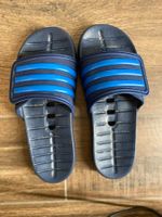 Adidas Schlappen / Badeschuhe / Finken blau Gr. 39