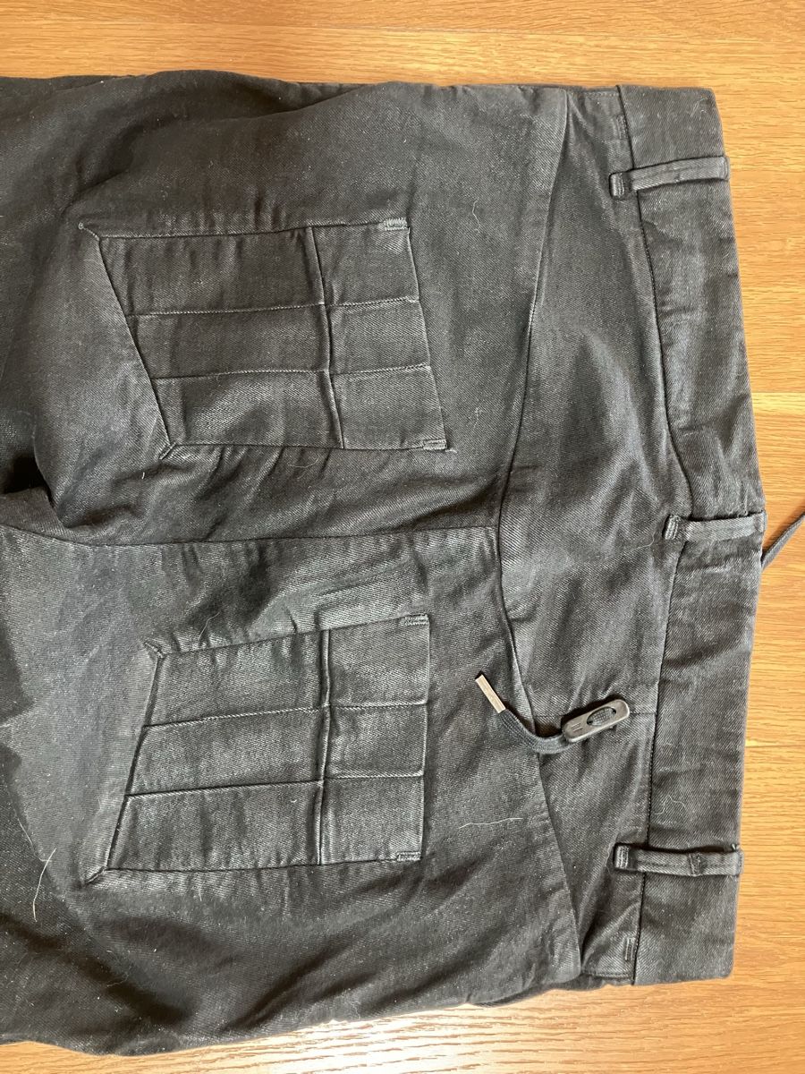 Pantaloni: Boris Bidjan Saberi Hose – Usato da Maracon venduto da hue_6sb7 2
