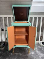 Kleine Kommode / Grammophon Möbel