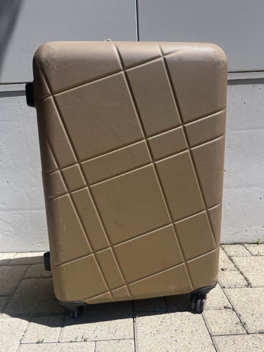 Valigie: Gebrauchter Reisekoffer goldfarbig – Usato da Steinmaur venduto da RosaliaT