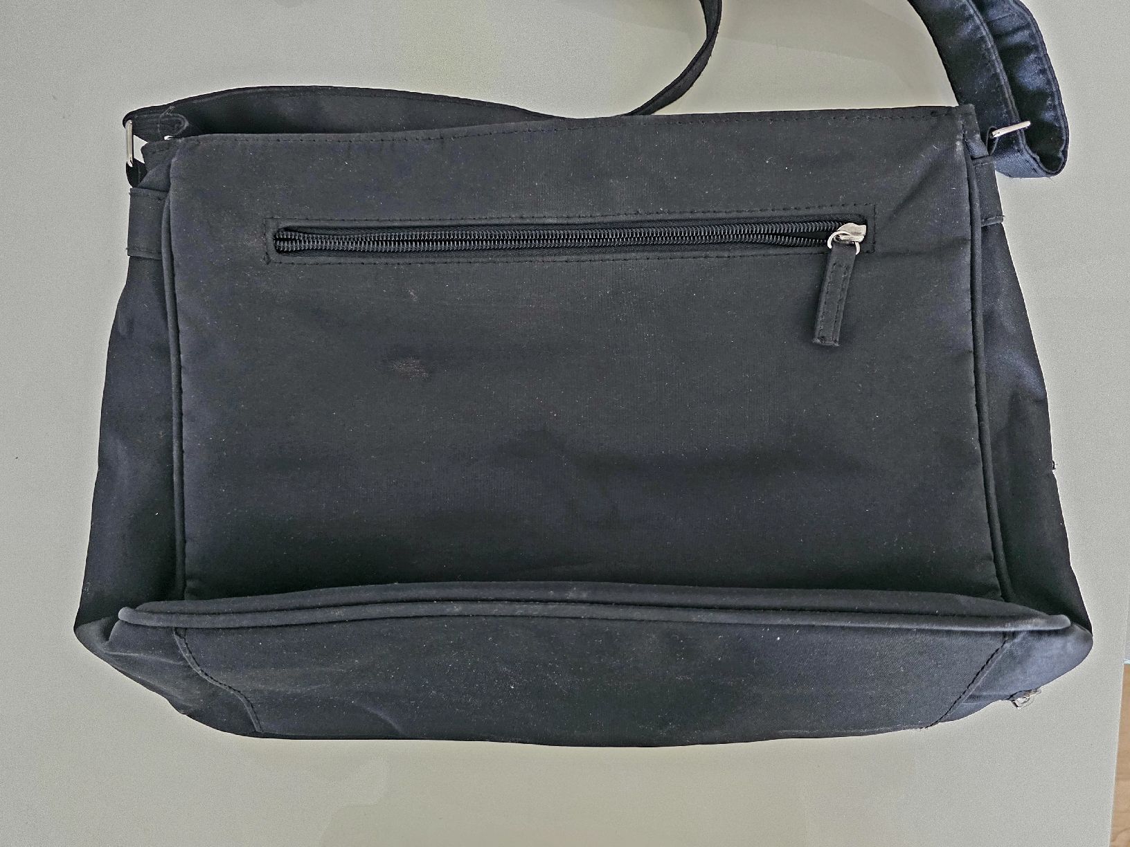 Alessandro Magnani Borse: Tasche schwarz diverse fächer ALESANDRO – Nuovo (secondo la descrizione) da wetzikon venduto da Bestedienste 2