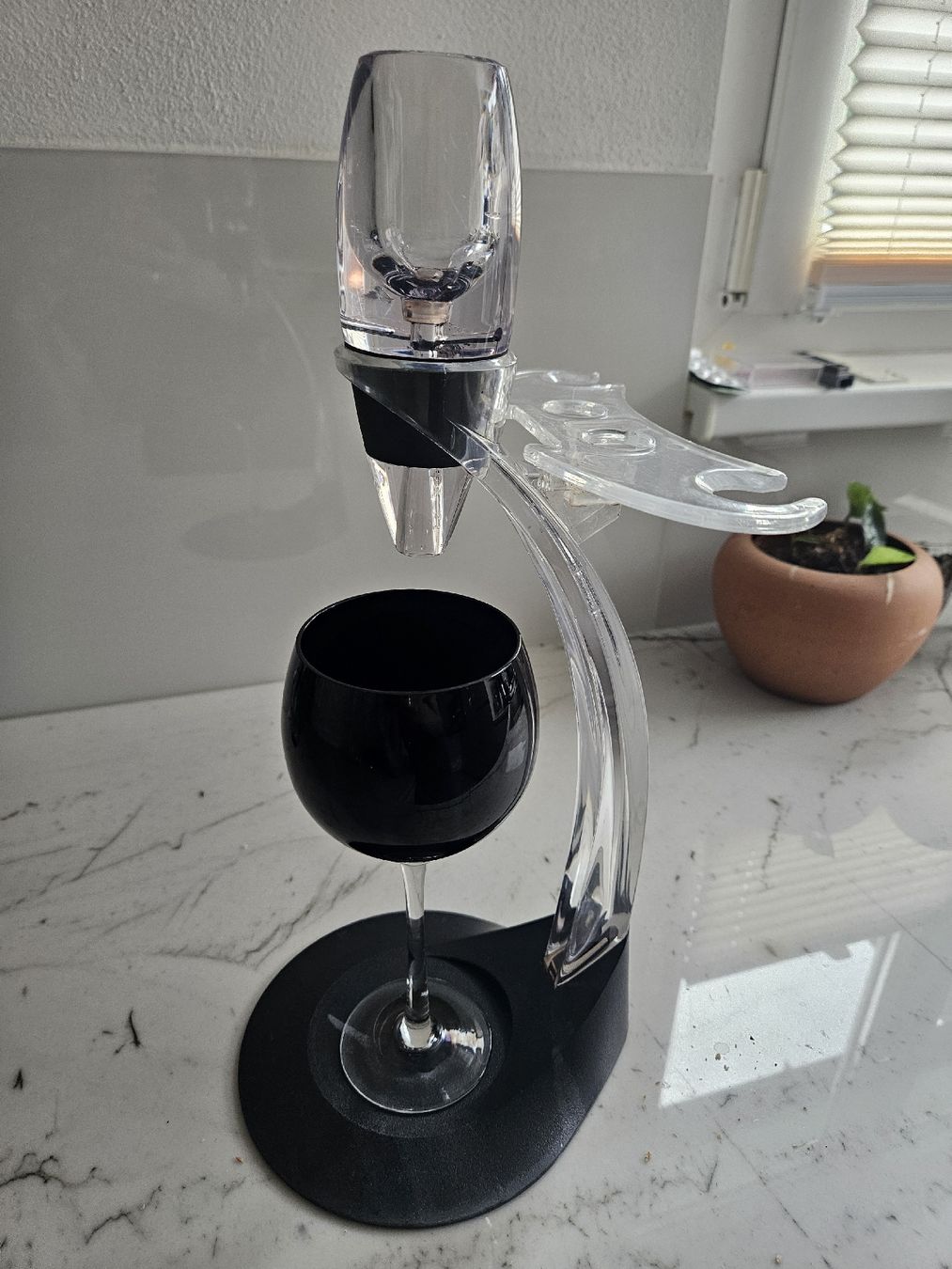 Etagères & Armoires à vins: Weinbelüfter, Dekantierer mit Ständer – D'occasion à Kloten par Tacha_gb 1