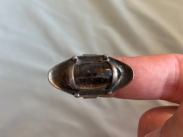Ring mit dunklem Stein ovales Design Metall gebraucht