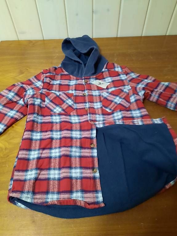 Hemden, T-Shirts & Polos: Chemise pour enfant de 6 à 7 ans – Gebraucht aus Genthod von FraNikos