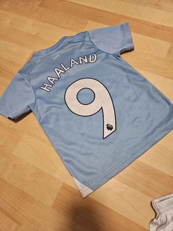 Manchester City Haaland Trikot Grösse 104-116