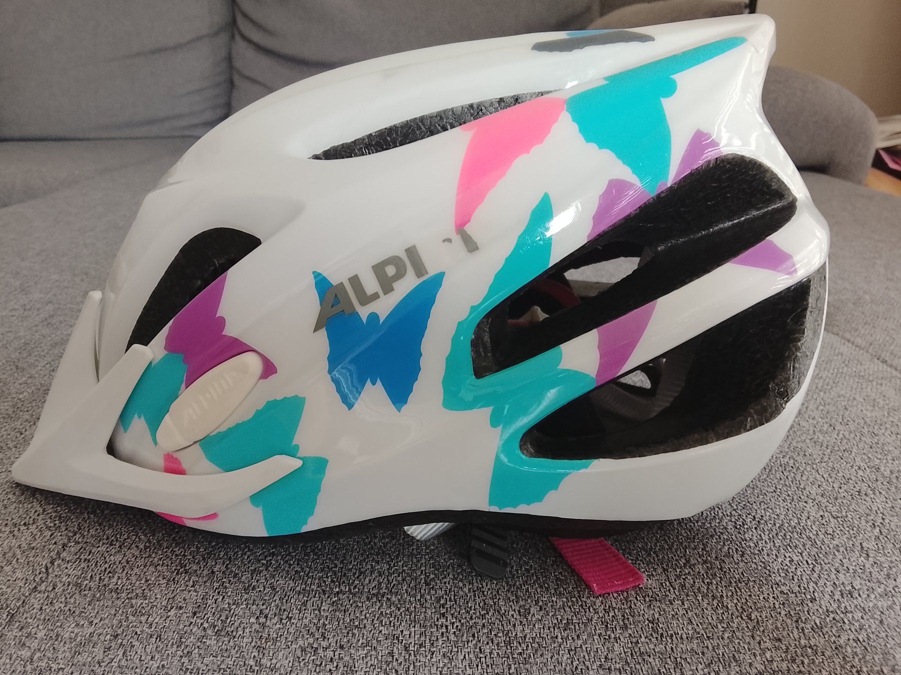 Alpina Helme: Kinder Velohelm Gr. 50-55 – Gebraucht aus St. Gallen von Fluros 3