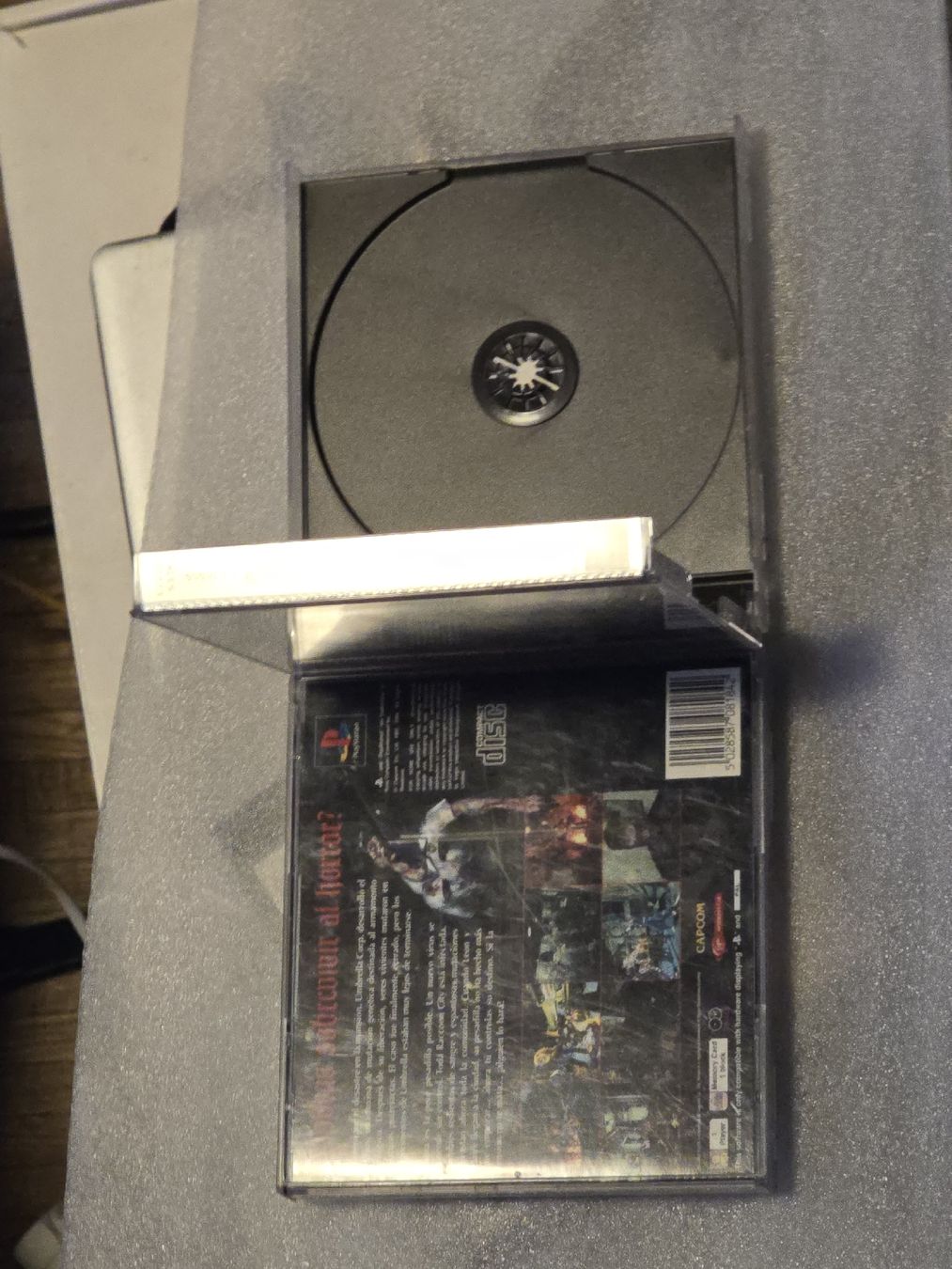 Sony Giochi: Resident Evil 2 PS1 - Jeu Complet et boîte vide supp. – Usato da Carouge GE venduto da Mon_petit_grenier_27 5