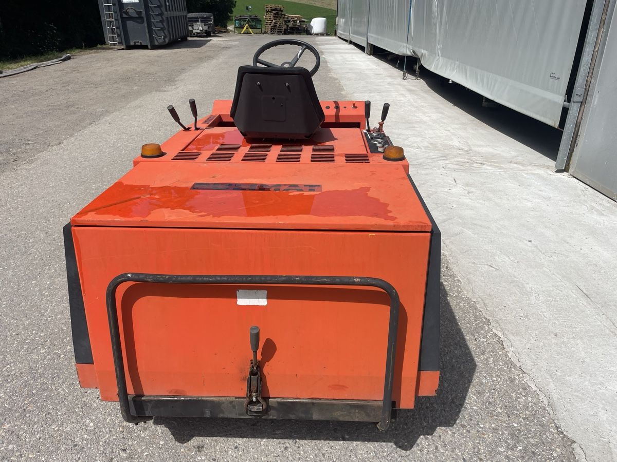 Toutes les machines: Putzmaschine Kehrmaschine – D'occasion à Altbüron par R6210 1