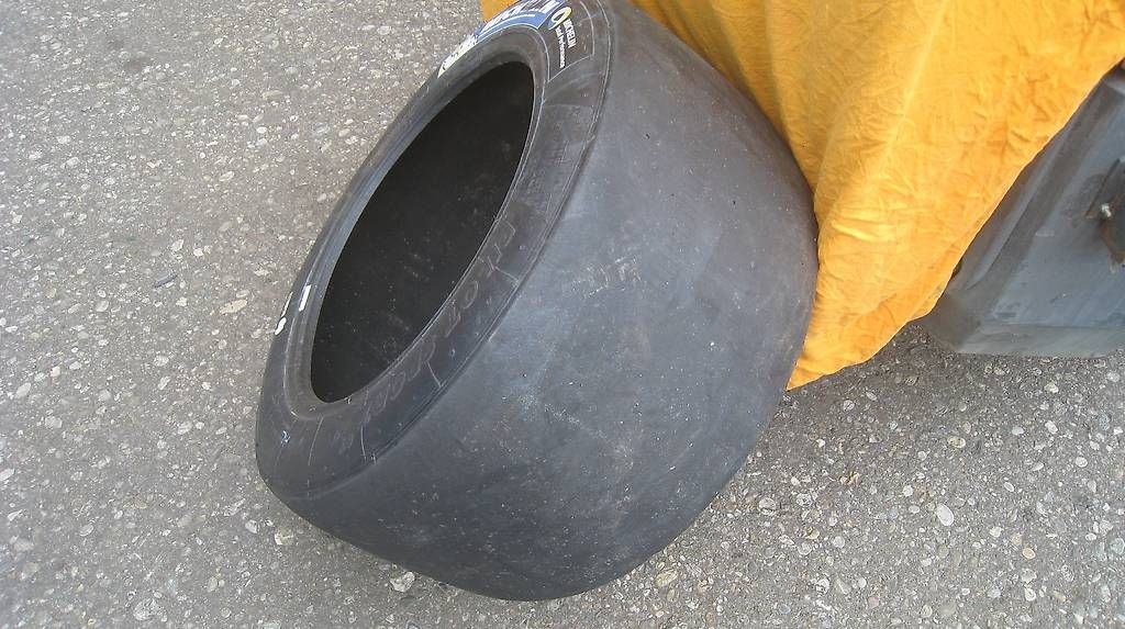Pneus & Roues: Michelin-Rennreifen – D'occasion à Fisibach par Goldcoast4215 2