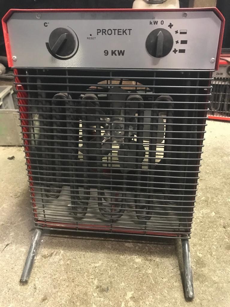 Radiateurs: Elektroheizer – D'occasion à Pfäffikon SZ par Lampi_Adri