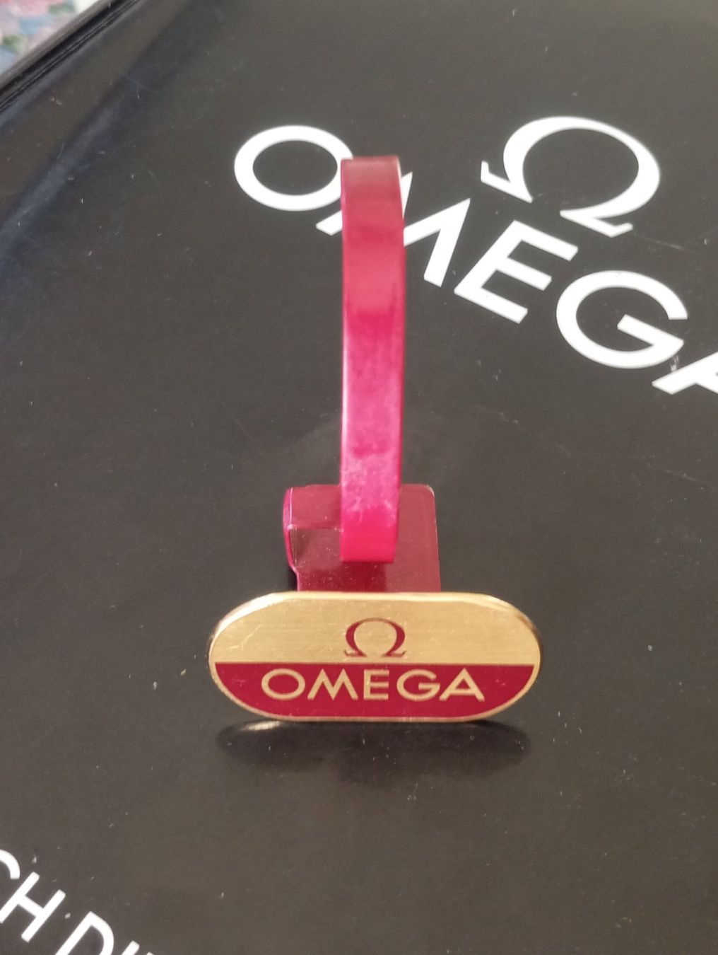 Altri accessori per orologi: Omega Uhren Ständer - Vintage – Usato da Basel venduto da magicpower99