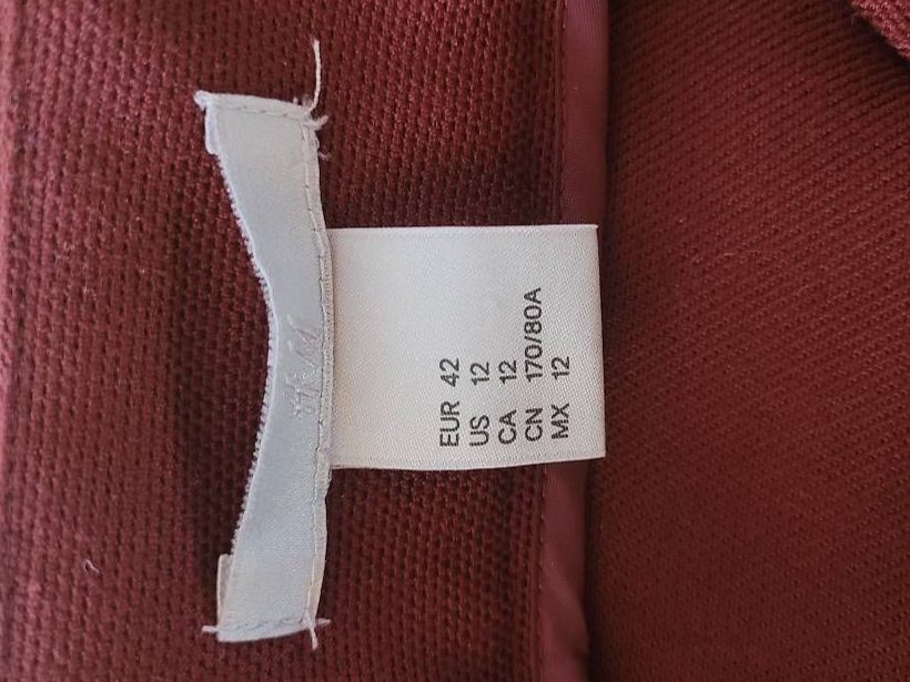 H&M Gonne: Neuer Rock Weinrot Grösse 42 – Nuovo (secondo la descrizione) da Kallnach venduto da _blub_ 2