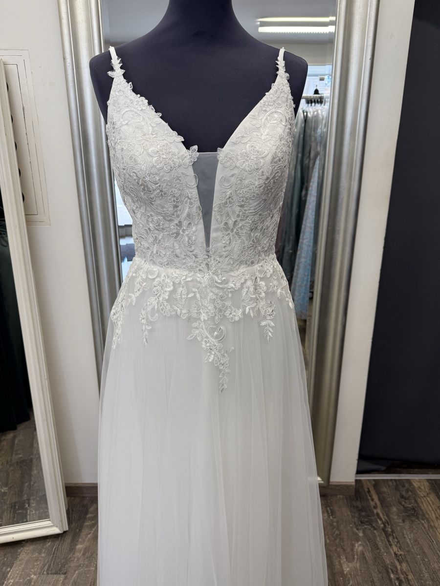 Vestiti: Wunderschönes Brautkleid, Grösse 36, neuwertig, elegant – Nuovo (secondo la descrizione) da Schlatt ZH venduto da mak_wrr6 1