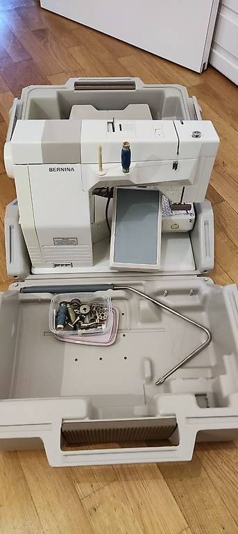 Bernina Nähmaschinen: Nähmaschine Bernina Record 933 electronic – Gebraucht aus Baden von AGBaumann 1