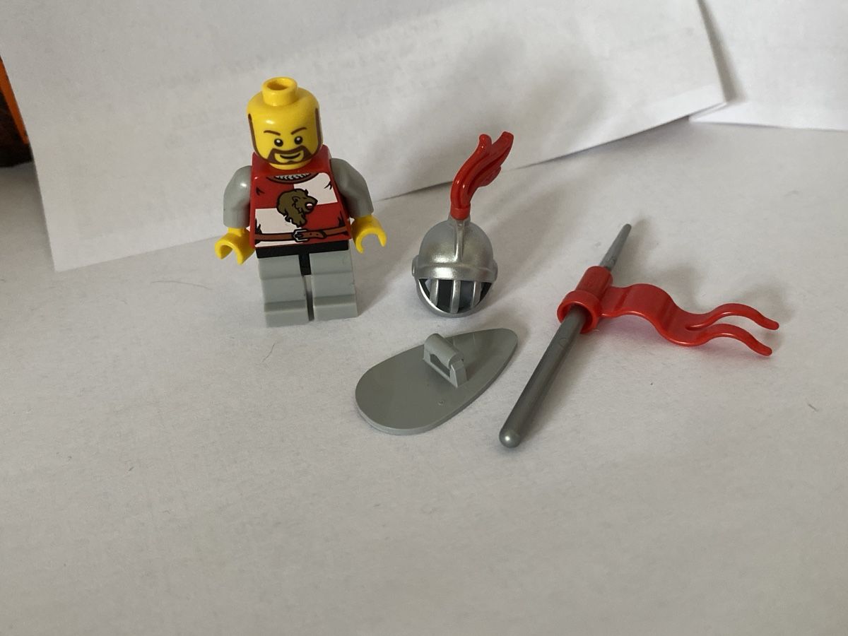 Lego Baukästen: Lego Figur Ritter Fahne & Schild – Gebraucht aus Gränichen von cat_lady 2