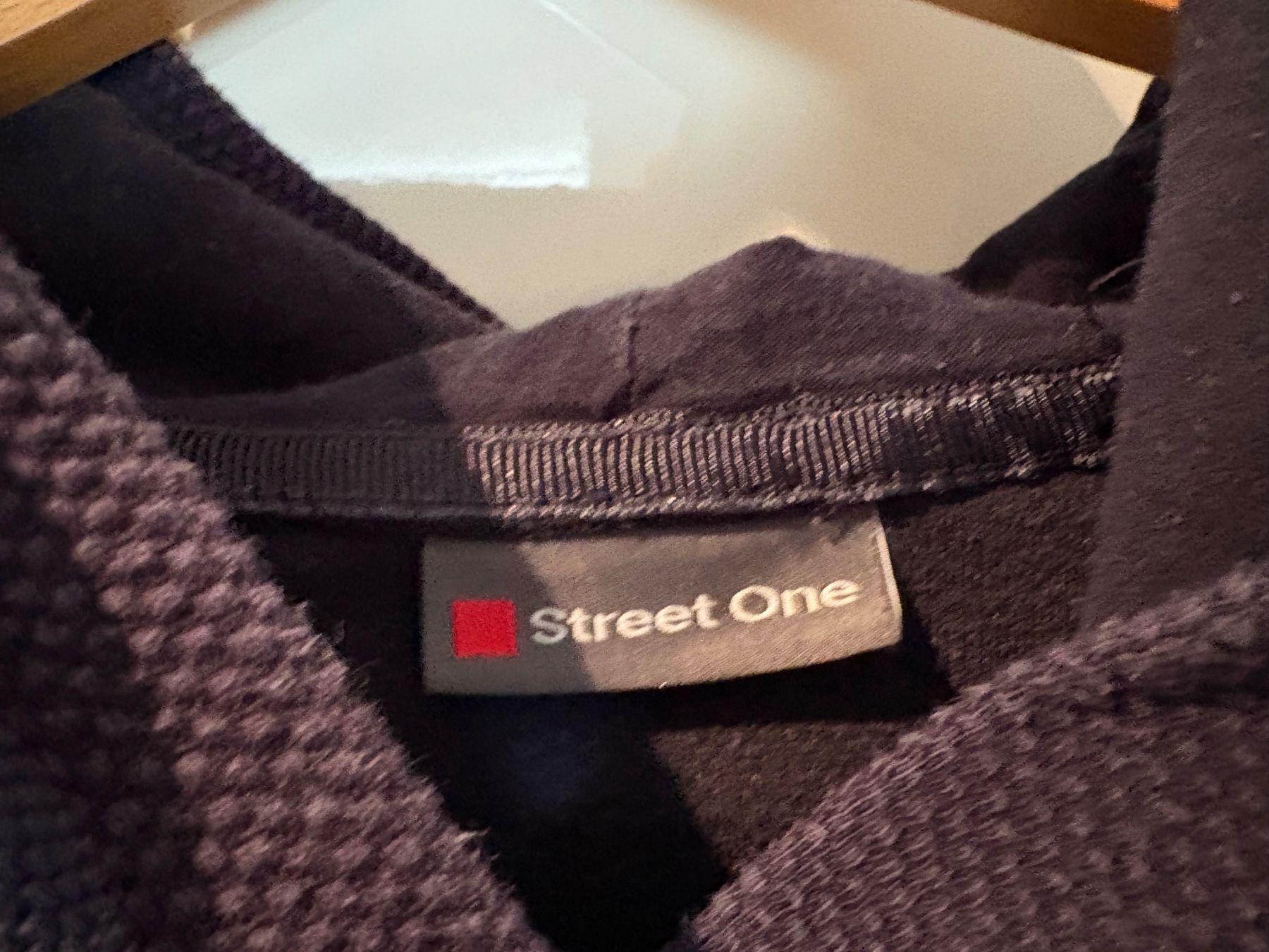 Maglioni & Felpe: Pullover / Hoodie - Grösse 40 - street one – Usato da Oberuzwil venduto da Tomsi_9 1