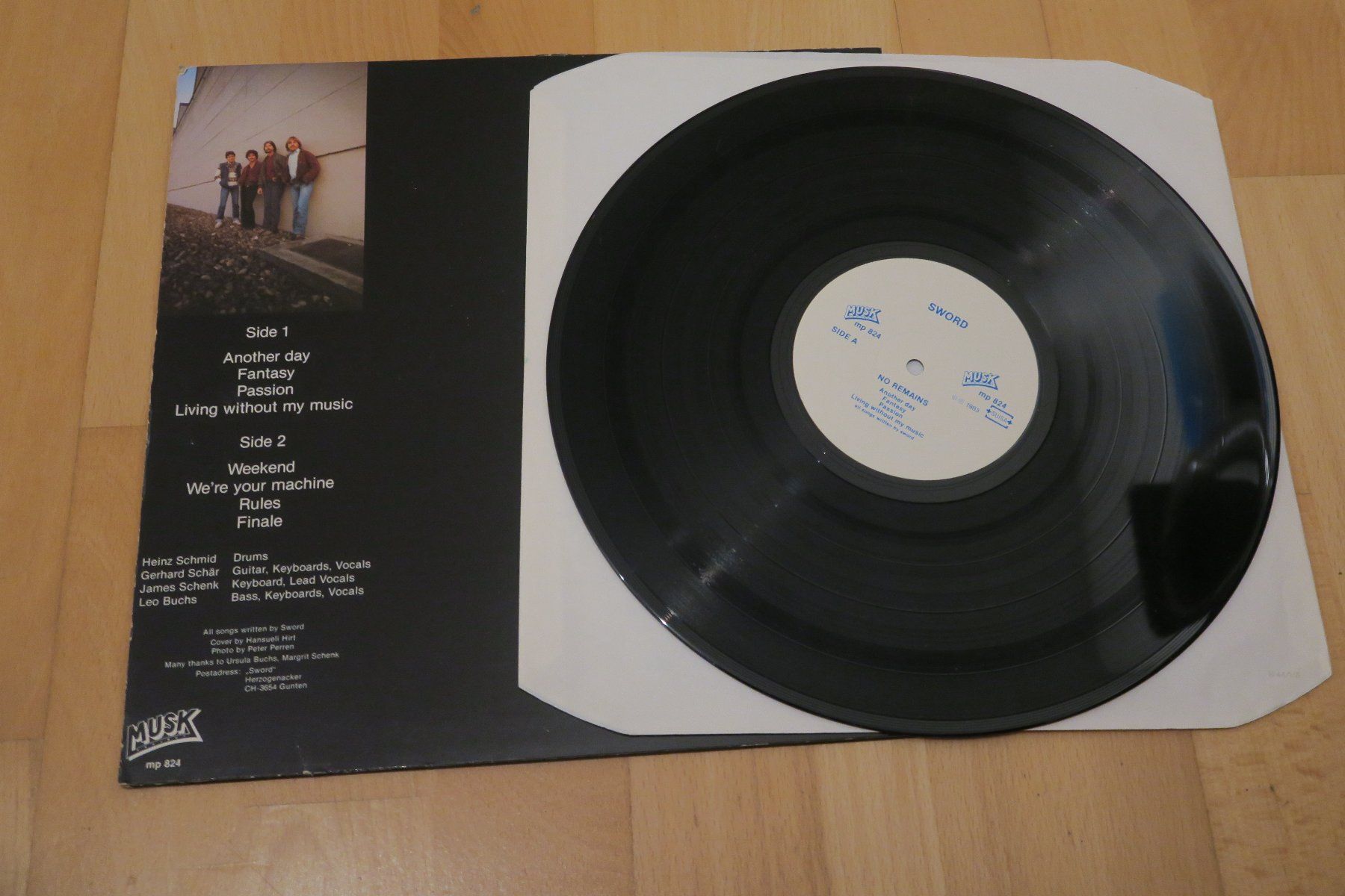 Dischi in vinile: Sword  – No Remains – Usato da Thun venduto da Karibu70 2
