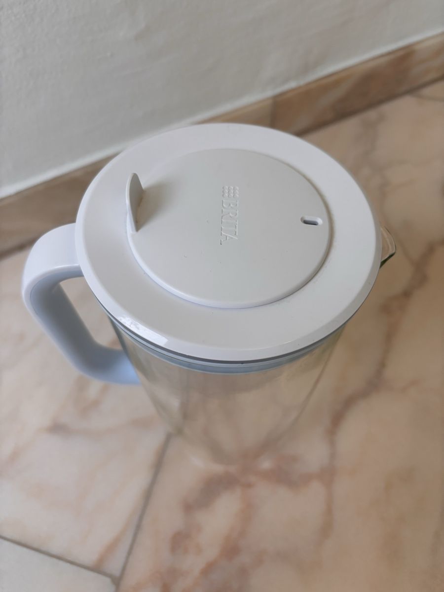 Installations sanitaires: Brita Wasserfilter Karaffe mit 4 Maxtra Pro Filtern – D'occasion à Herrliberg par Nils-Sevy 3