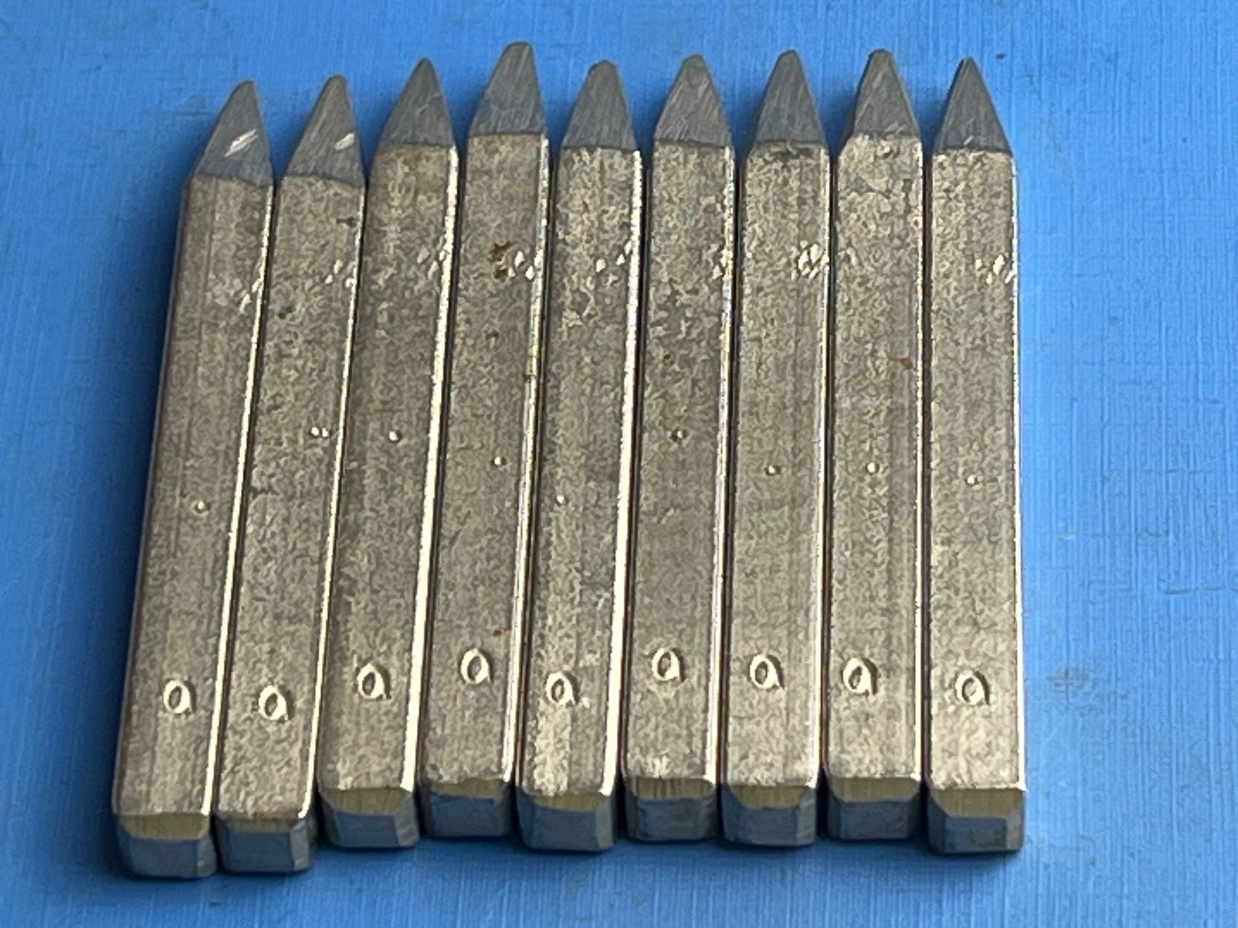 Alle Werkzeuge: antike Schlagzahlen 1 mm gross – Gebraucht aus Unterengstringen von Gustav03 3
