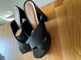Schwarze Plateau Sandalen von Mariotta– Grösse 37