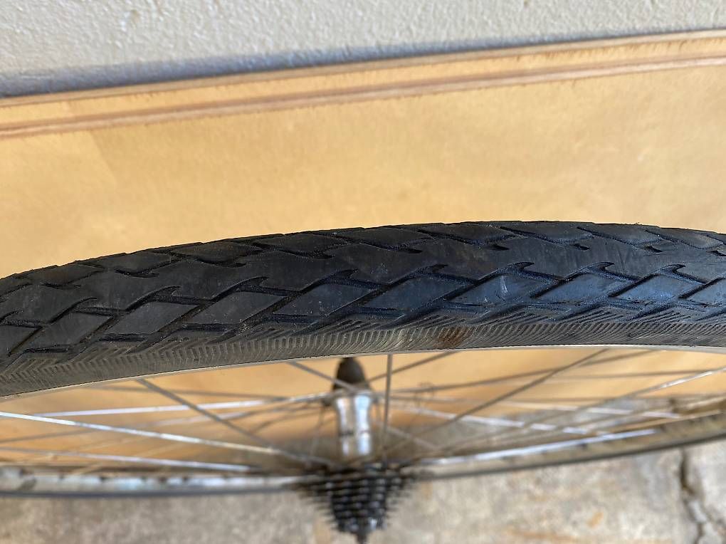 Pièces détachées: Velo - HinterradRad 28" – D'occasion à Strengelbach par Luftschutzsoldat 1