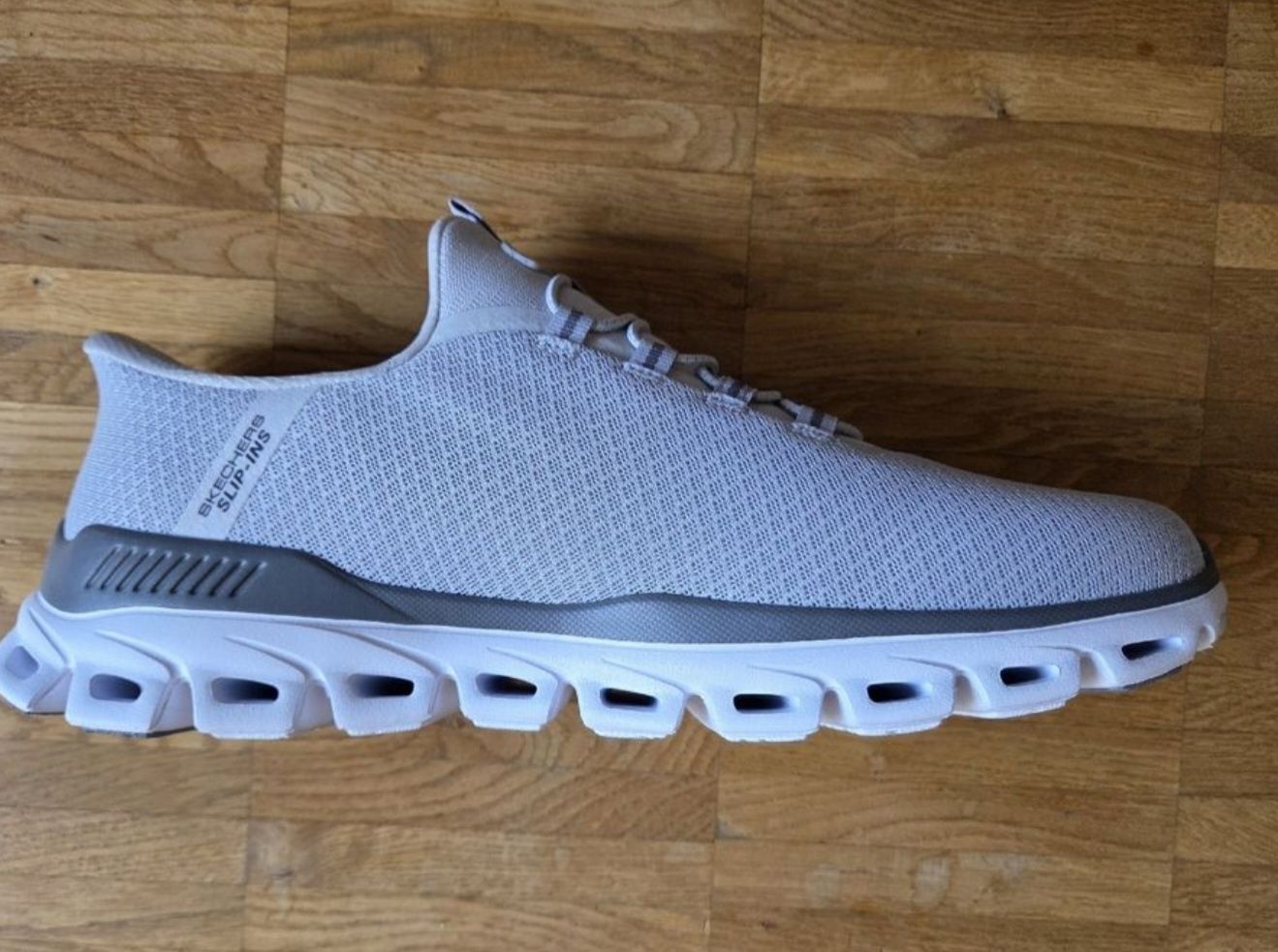 Scarpe da uomo: Sketchers Slip-in – Nuovo (secondo la descrizione) da Thalwil venduto da Bushwood