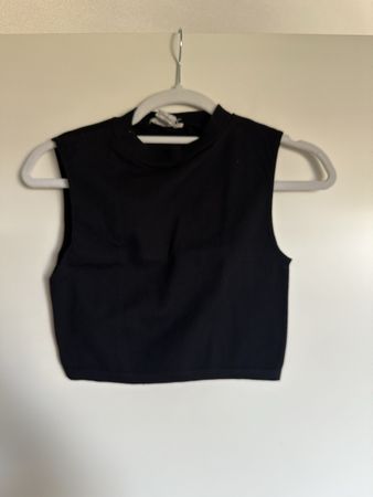 Schwarzes Crop Top Grösse M guter Zustand
