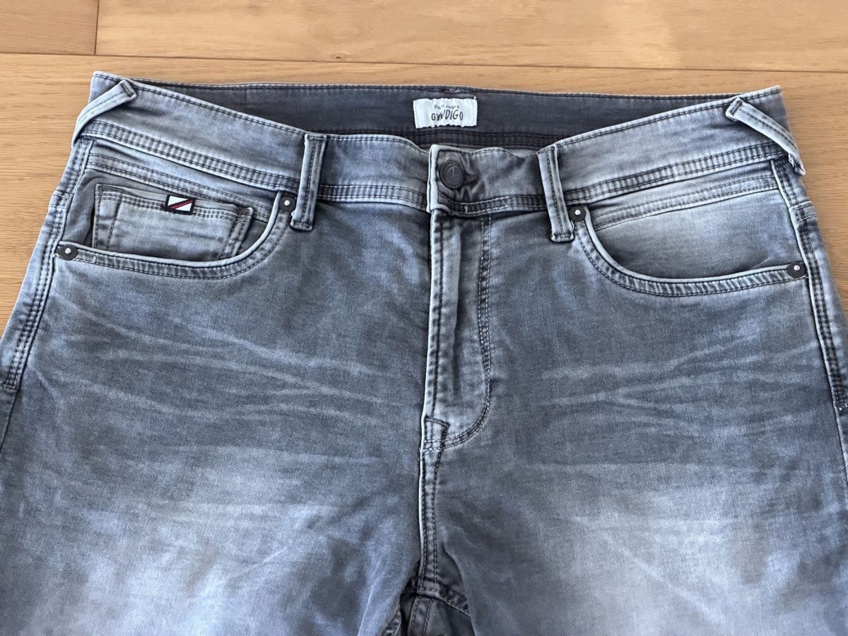 Pepe Jeans Pantaloni: Pepe Jeans Shorts – Usato da Niedergösgen venduto da Lifestyle-85 1