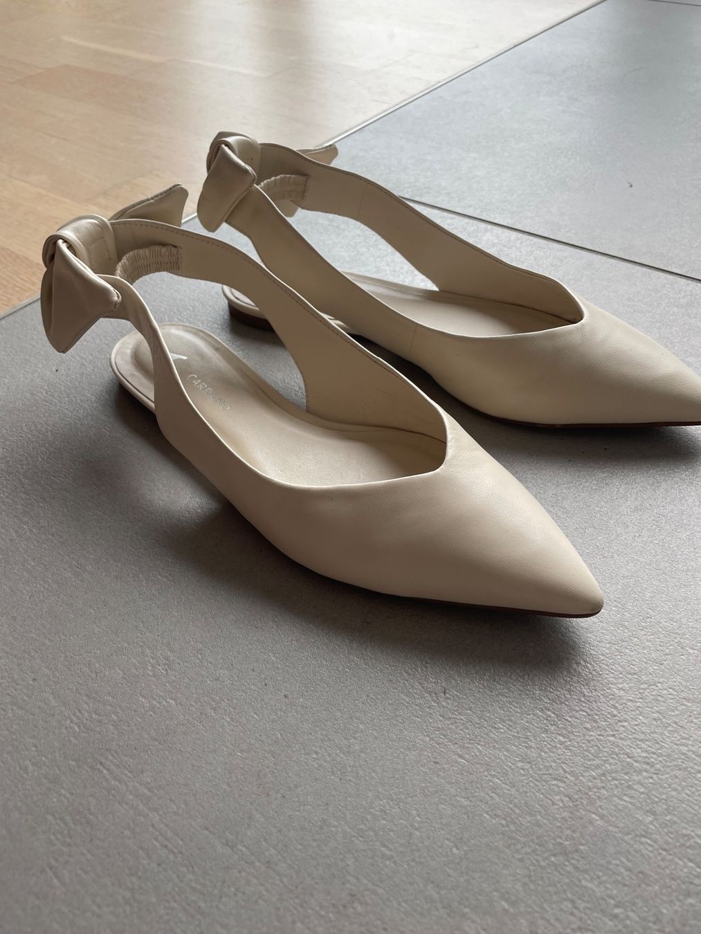 Scarpe da donna: Carrano Slingback Ballerinas Beige – Usato da Meilen venduto da Shelty_91 1