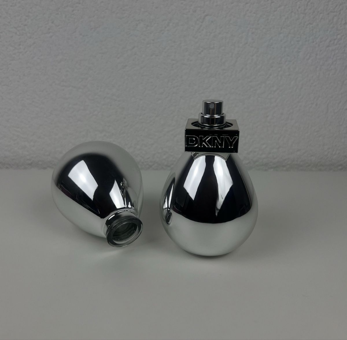 DKNY Profumi & Eau de Toilette: DKNY 24/7 Eau de Parfum 100ml – Usato da Stein am Rhein venduto da Moons_of_Saturn 1