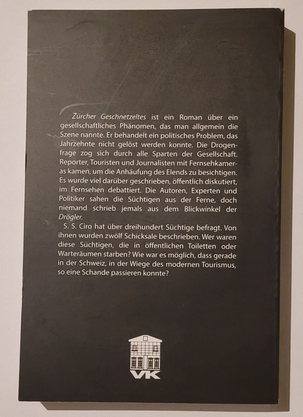 Bücher: Zürcher Geschnetzeltes – Gebraucht aus Zürich von Avd 2