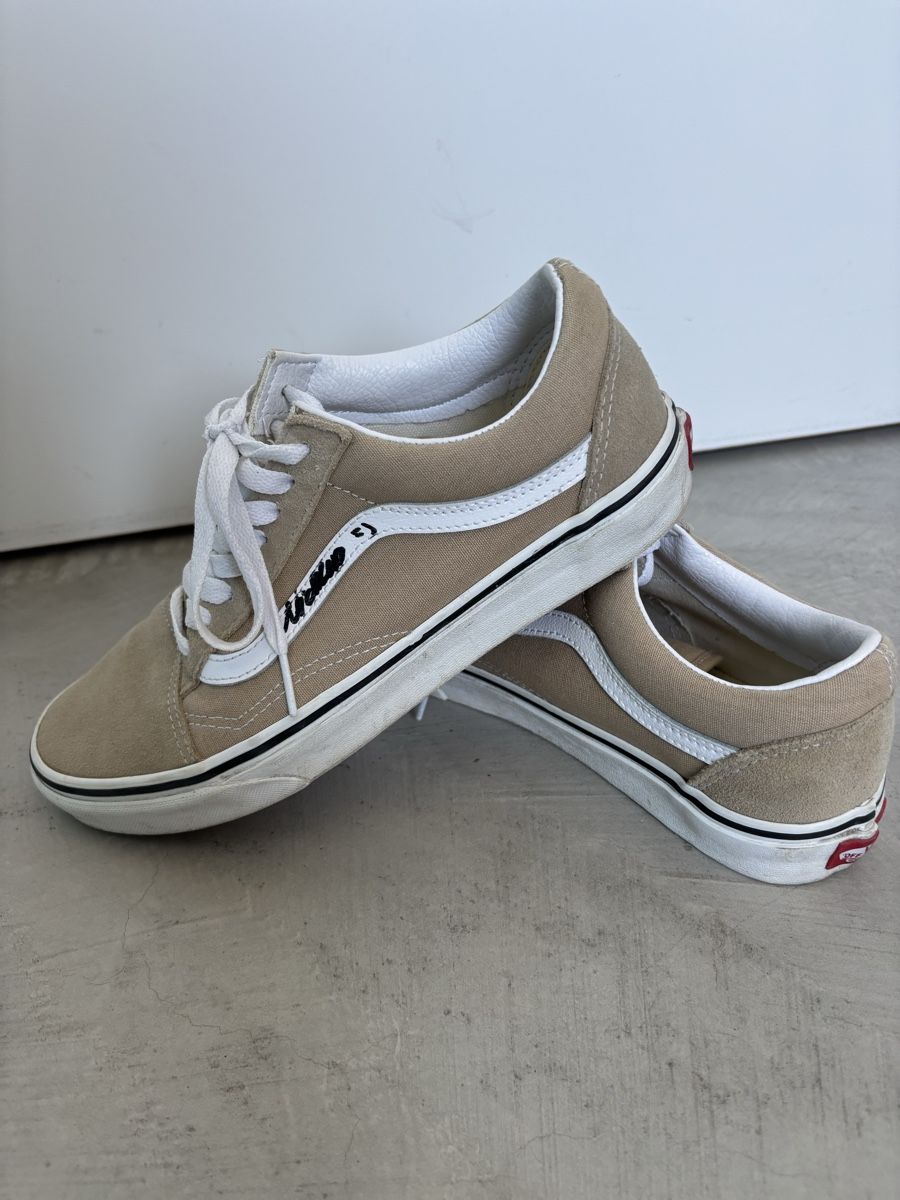 Vans Scarpe da uomo: Vans beige, Gr. 39 mit exclusive NICKLESS Unterschrift – Usato da Steinmaur venduto da aly_mhs6