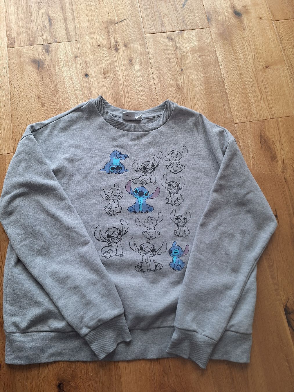Primark Pulls & Sweat-shirts: Cooler Lilo & Stitch Pullover, Gr. M – D'occasion à Wangen an der Aare par jan_2zxv