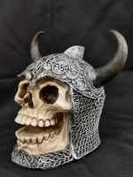 Mittelalter - RitterTotenkopf - Spardose mit Kettenhelm NEU