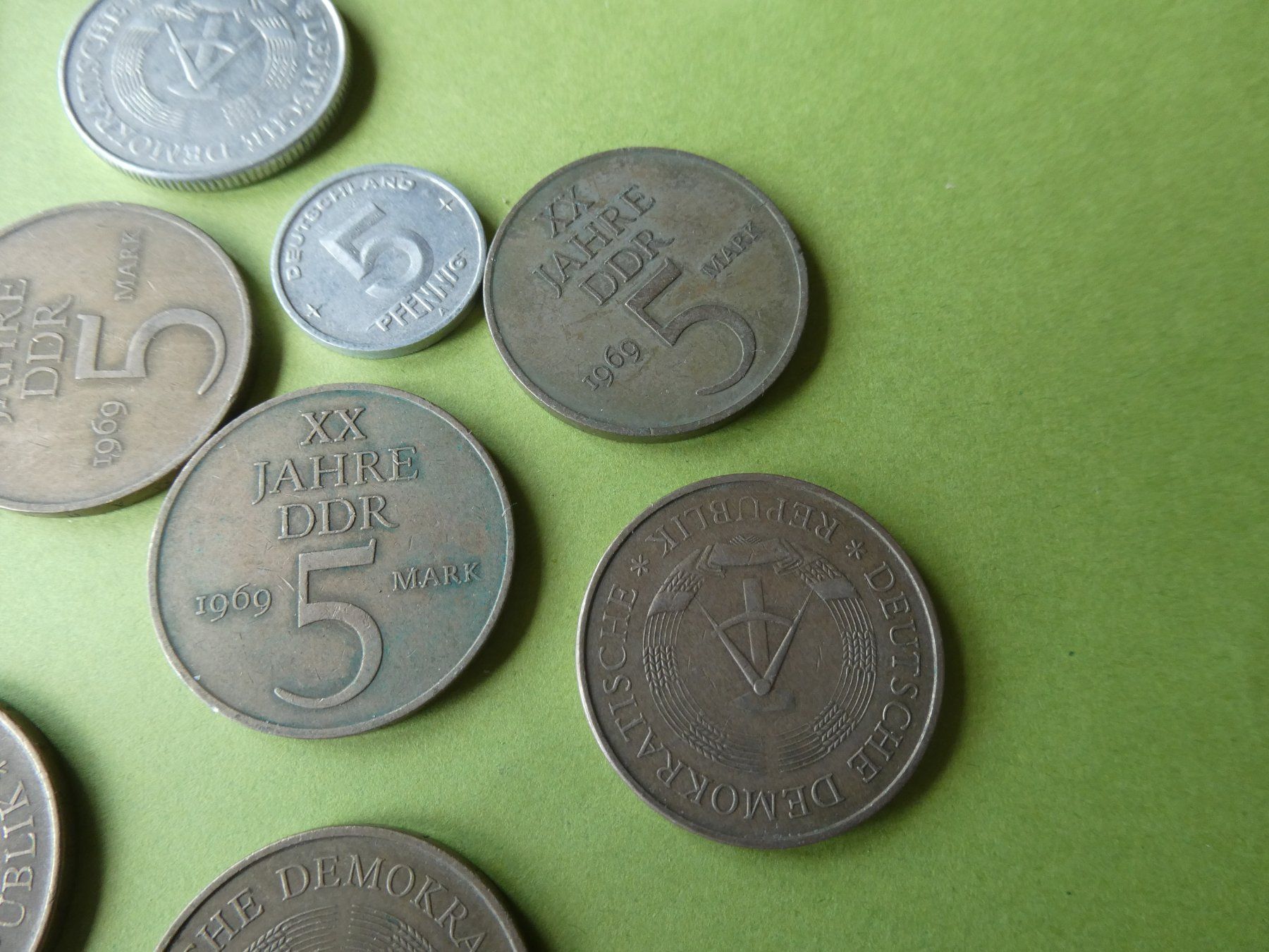 Tutti le monete: DDR, Konvolut alte Münzen – Usato da Hinterforst venduto da Rohusri 3