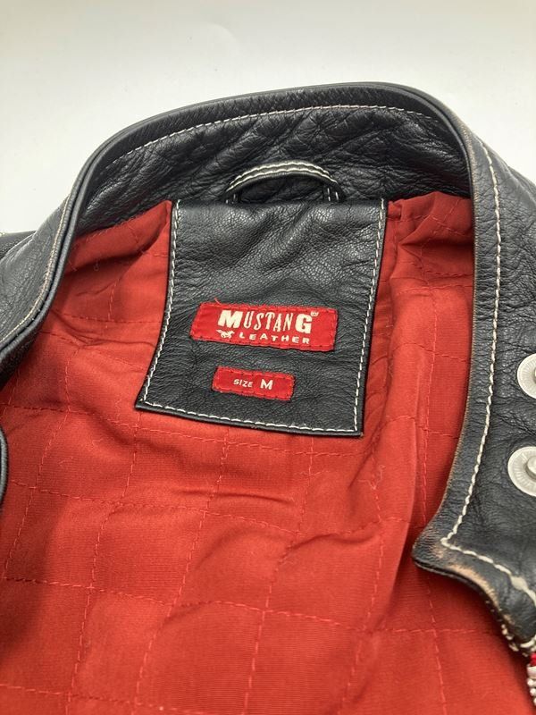Giacche: MUSTANG | Lederjacke | Luca | Gr. M | Schwarz/Rot – Usato da Wittenbach venduto da Restwert_St-Gallen 6
