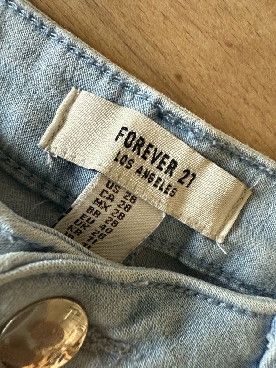 Hosen: Shorts – Gebraucht aus visp von Kmemo1 1