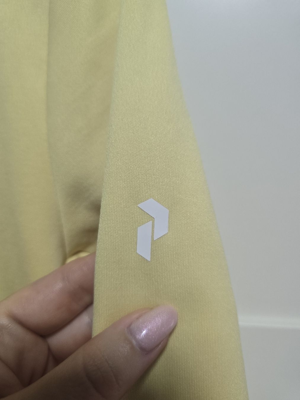 Peak Performance Jacken: Peak Performance Zip Jacket / gelb / Gr. S Neu – Neu und originalverpackt aus Herisau von yellowsunflower1988 2