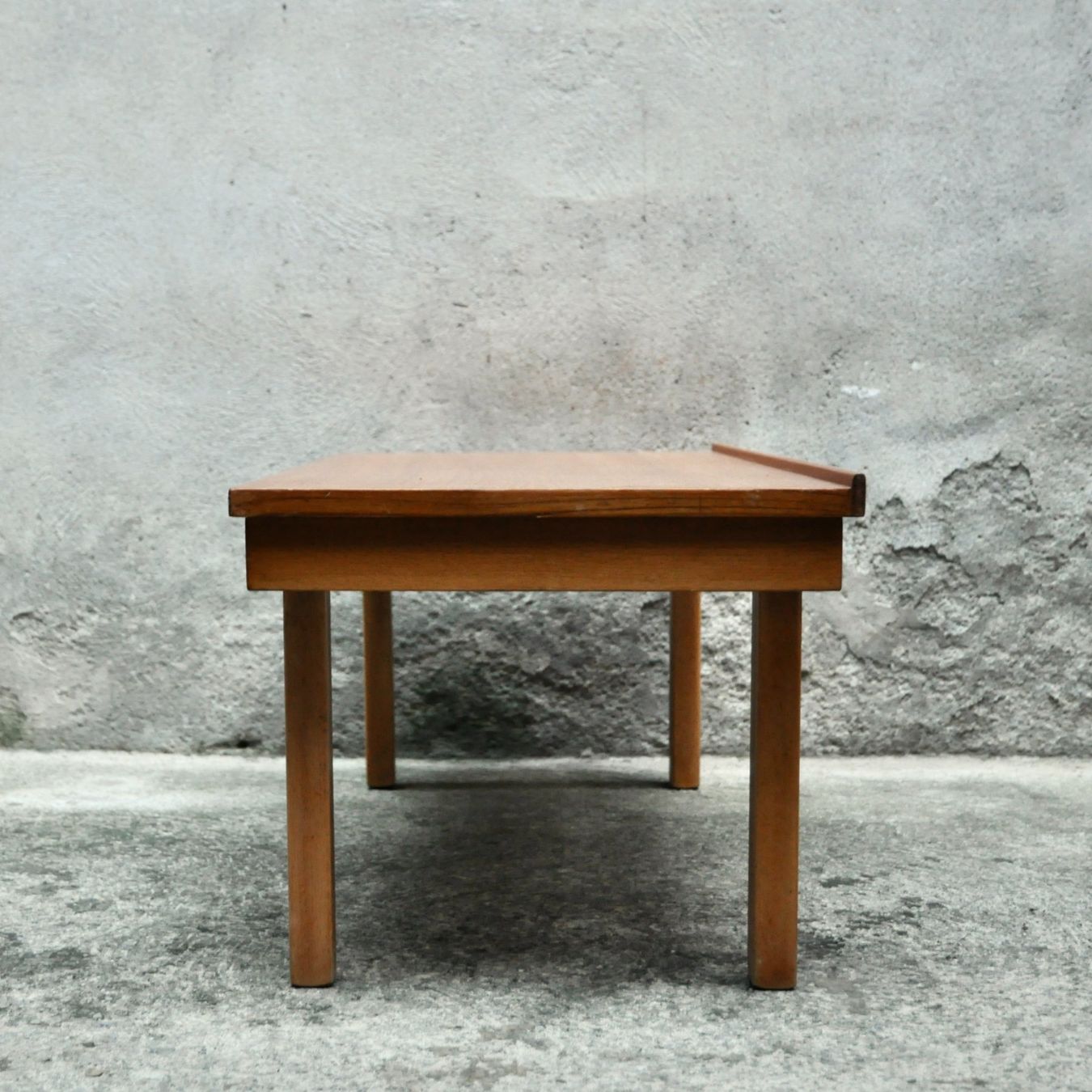 Betten: Ensemble daybed et table de chevet en teck – Gebraucht aus morges von Kus.design 4