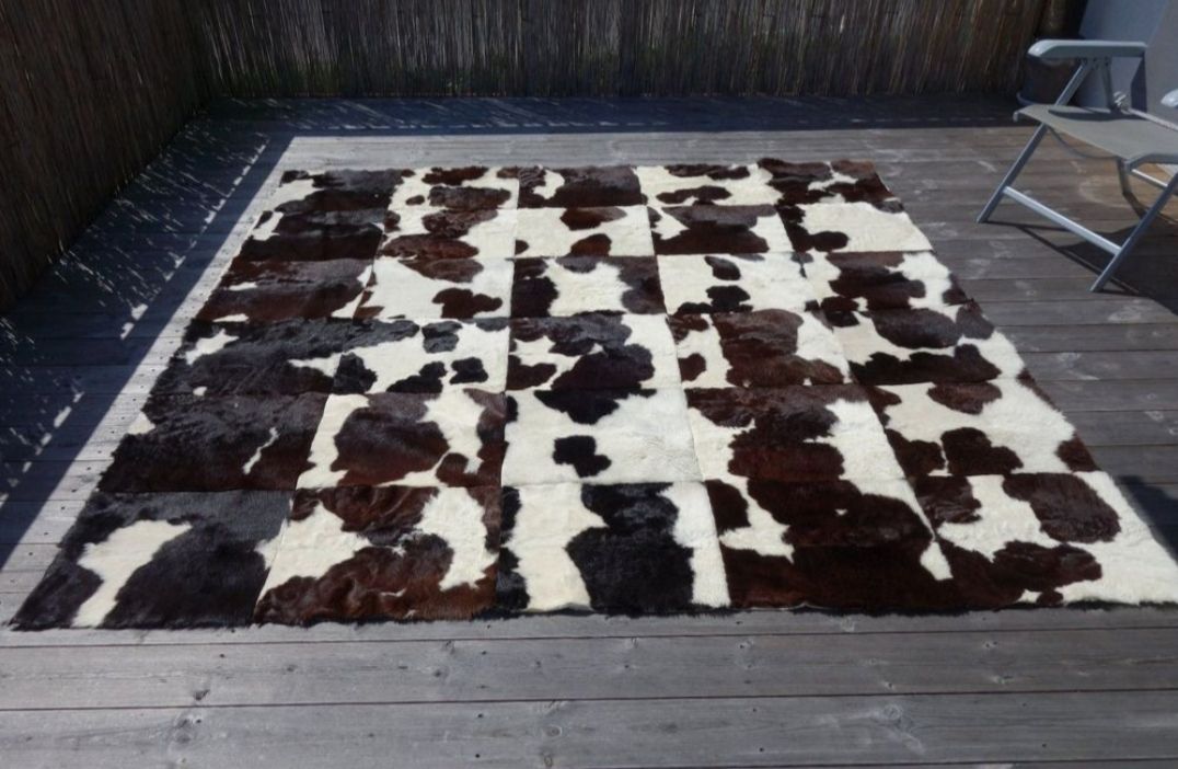 Tapis: Kuhfellteppich/Decke, Patchwork, einzigartig, 240x240cm – D'occasion à Trimbach par Dubuladu 1