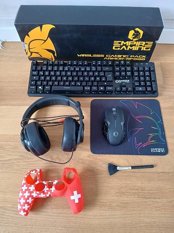 Sony Consoles: PS5 Slim Digital GAMER PACK – D'occasion à Rikon im Tösstal par Nuknuk 2
